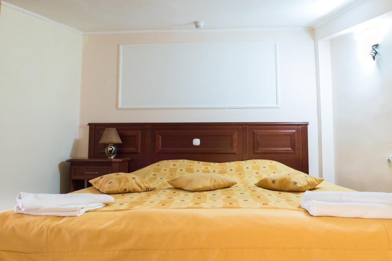 Elina Hotel パンポロボ エクステリア 写真